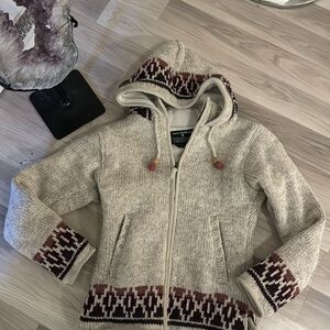 Lost horizons brand traditional design knit and lined hoodie size small